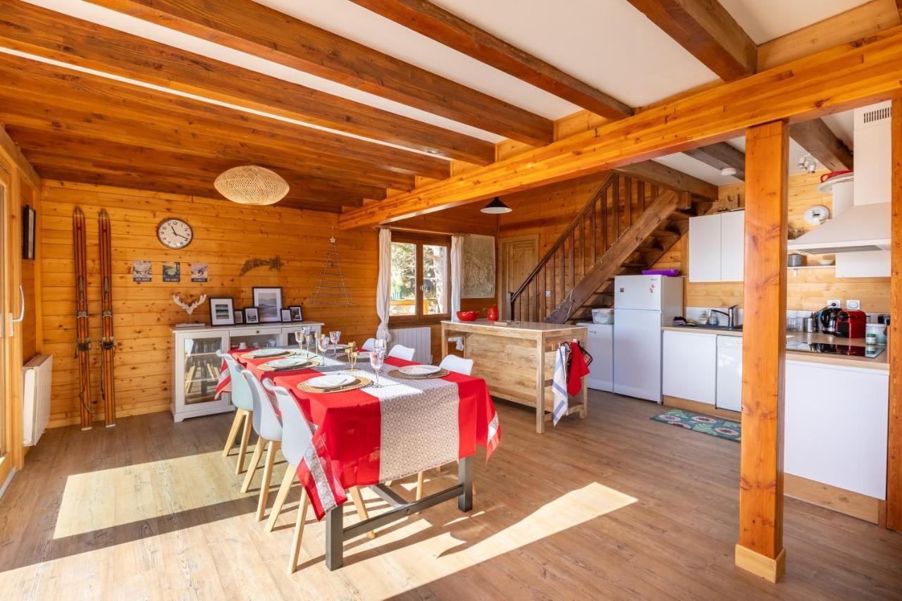Chalet Les Tilleuls - Jolie Vue Montagne Et Lac Les Angles  Kültér fotó